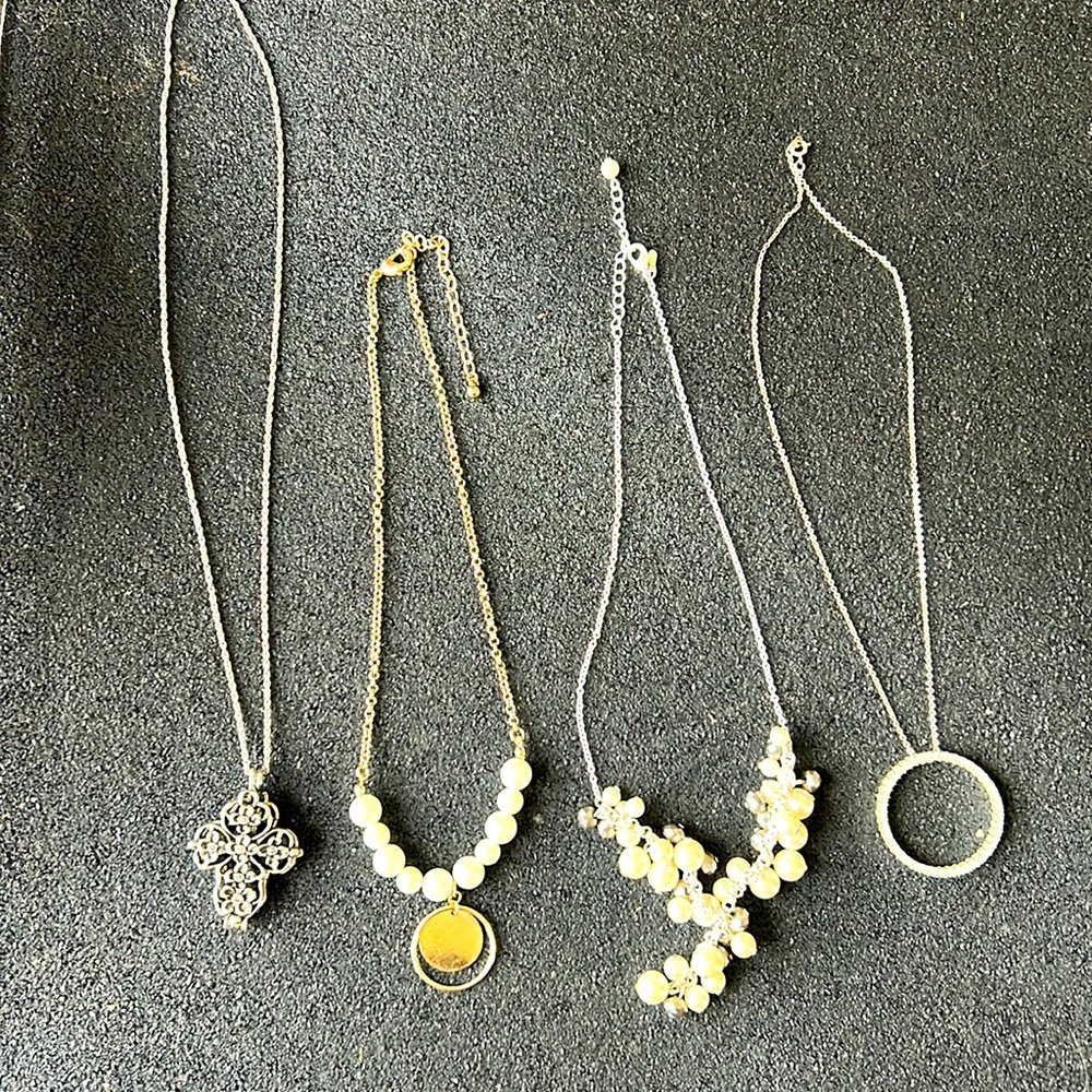 Costume jewelry necklaces